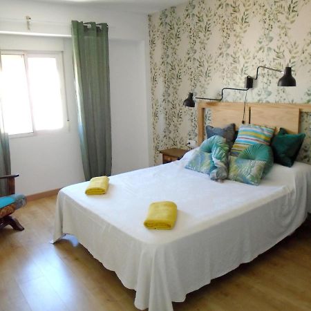Apartamento Grao Playa Gandia capacidad 6-7 personas Invitamos a los jóvenes! 5to sin ascensor Exterior foto