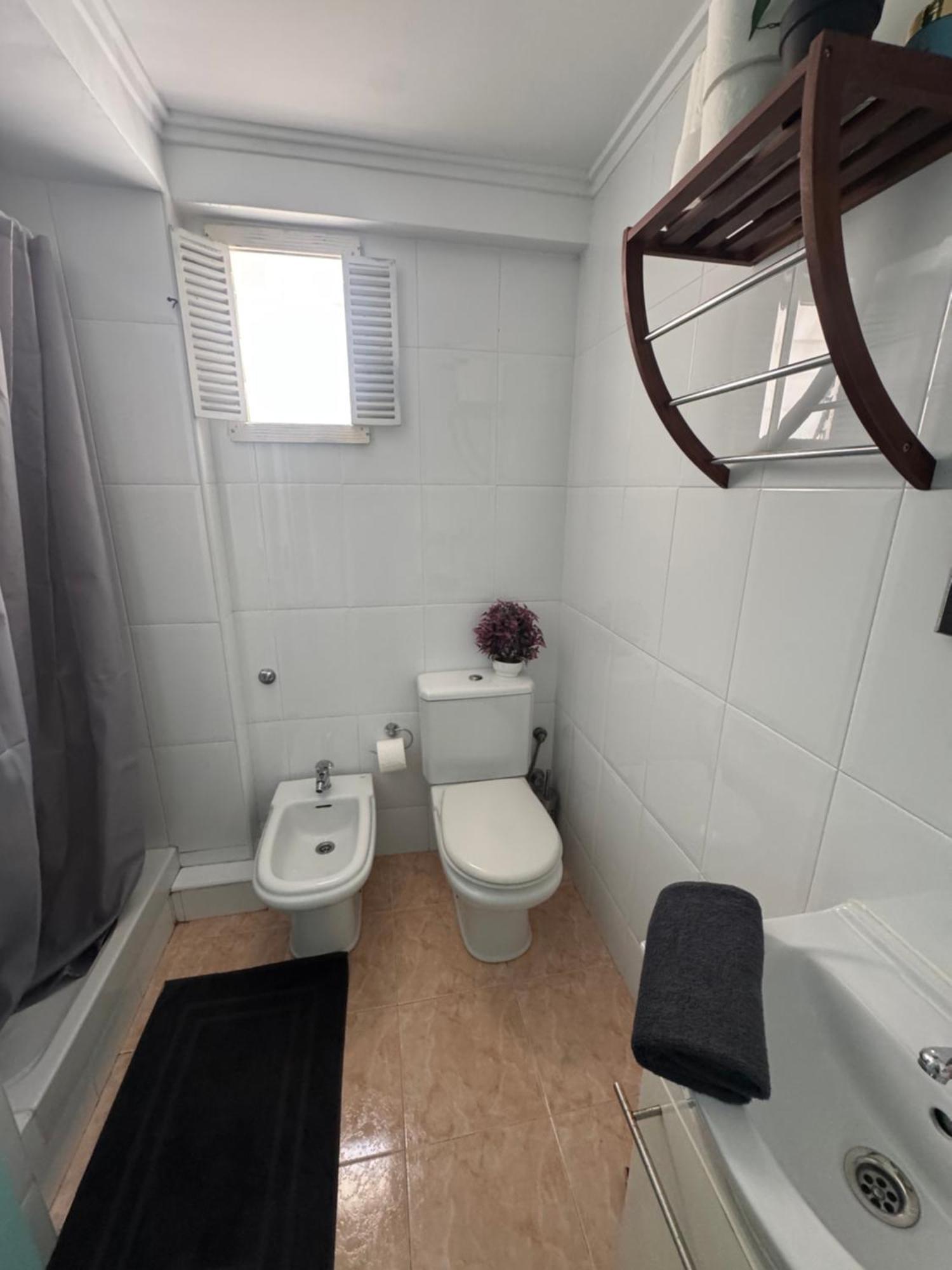 Apartamento Grao Playa Gandia capacidad 6-7 personas Invitamos a los jóvenes! 5to sin ascensor Exterior foto