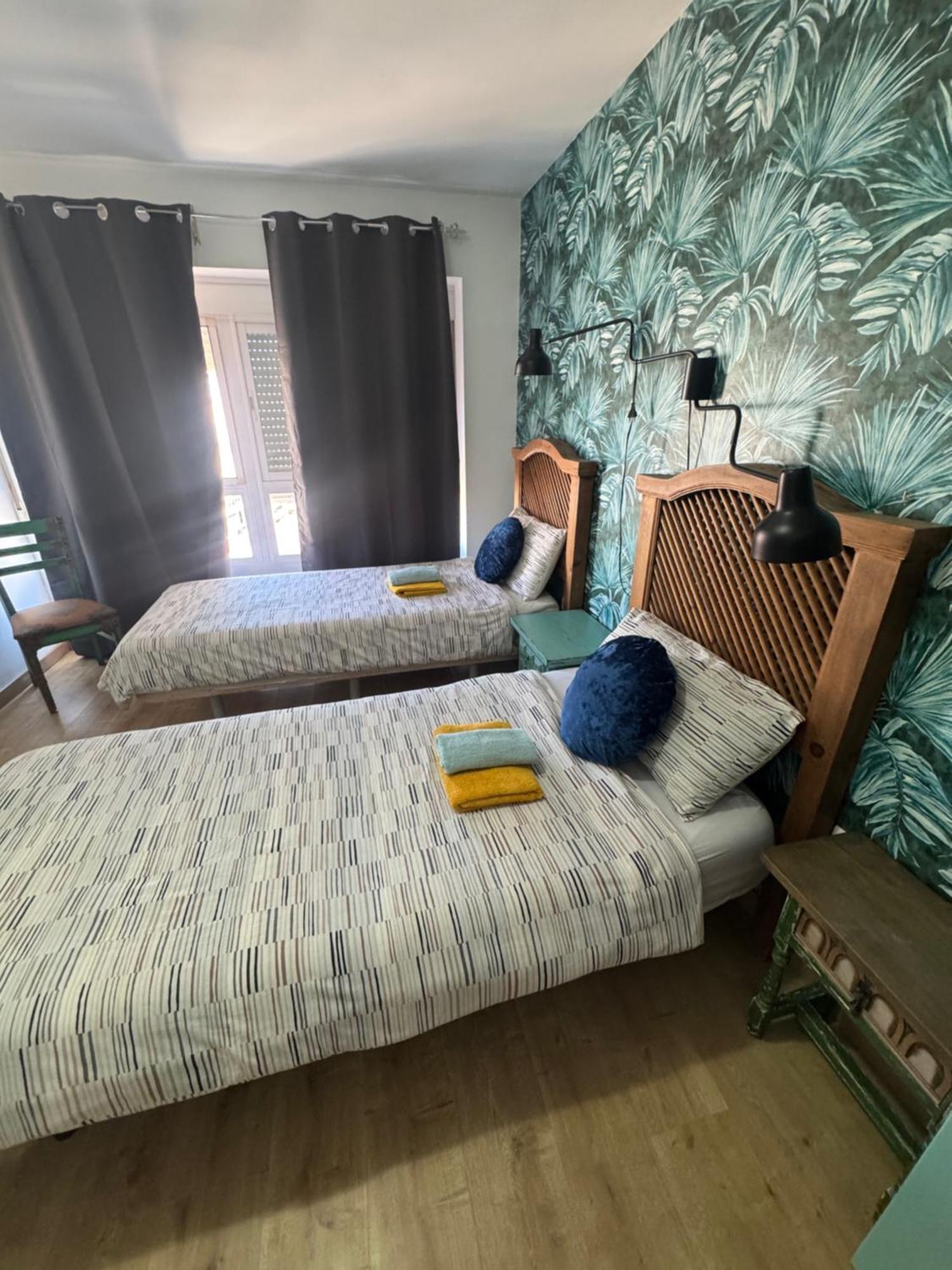 Apartamento Grao Playa Gandia capacidad 6-7 personas Invitamos a los jóvenes! 5to sin ascensor Exterior foto