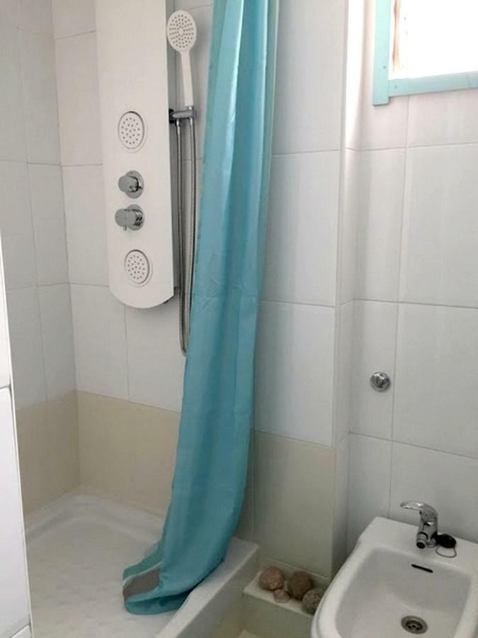 Apartamento Grao Playa Gandia capacidad 6-7 personas Invitamos a los jóvenes! 5to sin ascensor Exterior foto